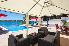 Gem of the Sea Alenka