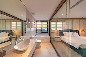 Lupin Boutique Hotel