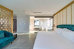 Lupin Boutique Hotel