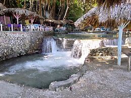 Glamping Ecolodge Cueva de las Águilas