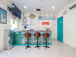 OYO 89877 Sun Triang Hotel