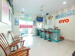 OYO 89877 Sun Triang Hotel