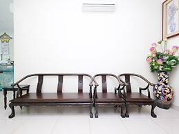 OYO 89877 Sun Triang Hotel