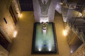 Diez Diez Collection