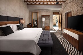 Diez Diez Collection