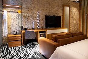 Diez Diez Collection