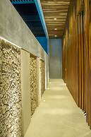 Diez Diez Collection