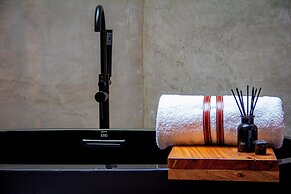 Diez Diez Collection