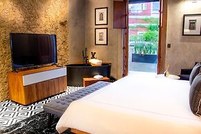 Diez Diez Collection