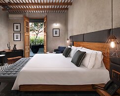 Diez Diez Collection