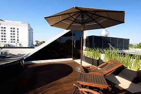 Diez Diez Collection