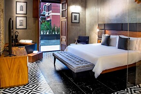 Diez Diez Collection