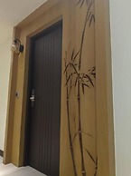 Lantan Moonlight Hotel