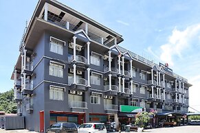 OYO Capital O 89876 Safari Hotel