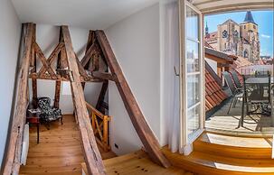 Chateau 9 Apartments by Adrez Living