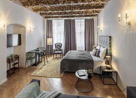 Chateau 9 Apartments by Adrez Living