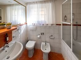 Chateau 9 Apartments by Adrez Living