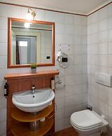 Chateau 9 Apartments by Adrez Living