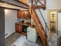 Chateau 9 Apartments by Adrez Living