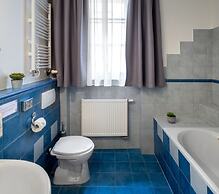 Chateau 9 Apartments by Adrez Living