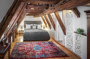 Chateau 9 Apartments by Adrez Living