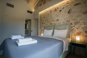 ASTRALI STONE VILLAS