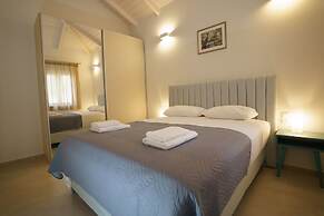 ASTRALI STONE VILLAS