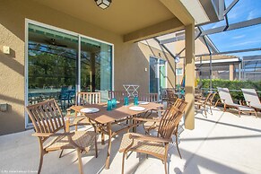 Tropical Luxury Near Disney! Professionally Decorated With Huge Pool, 