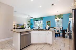 Tropical Luxury Near Disney! Professionally Decorated With Huge Pool, 