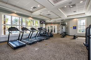 Tropical Luxury Near Disney! Professionally Decorated With Huge Pool, 