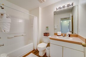 Newly Renovated, Spacious 3bd/2.5ba Villa With Lake View, Near Disney 