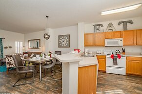 Newly Renovated, Spacious 3bd/2.5ba Villa With Lake View, Near Disney 