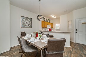 Newly Renovated, Spacious 3bd/2.5ba Villa With Lake View, Near Disney 