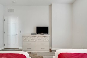 Roomy and Modern 3bd/2ba Home With Balcony #3vc201