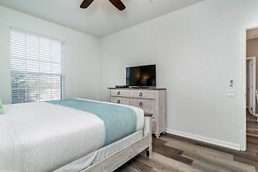 Roomy and Modern 3bd/2ba Home With Balcony #3vc201