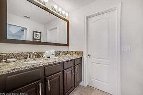 Spacious 4BD Town Home With Private Patio - Near Disney Parks AND Golf