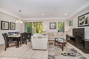 Spacious 4BD Town Home With Private Patio - Near Disney Parks AND Golf