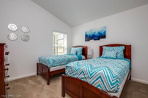 Light, Fresh and Airy Pool Home Near Disney 4bd/3ba - #4av420