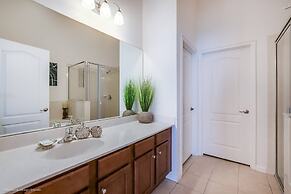 Light, Fresh and Airy Pool Home Near Disney 4bd/3ba - #4av420