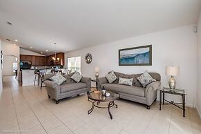 Light, Fresh and Airy Pool Home Near Disney 4bd/3ba - #4av420