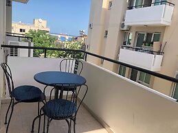 1 Bedroom Apartment near Beach