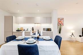 Superior Apartment Bracknell Centre