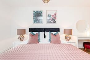 Superior Apartment Bracknell Centre