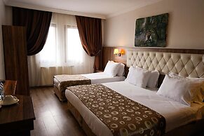 Emin Koçak Thermal & Spa - Convention Center