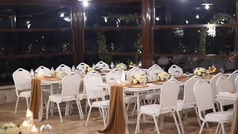 Emin Koçak Thermal & Spa - Convention Center