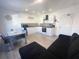 The Central Suite Sasco Apartments