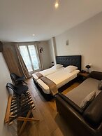 Lafayette Hotel