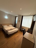Lafayette Hotel