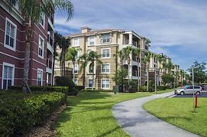 Spacious and Lovely 3BD Unit With Balcony, Close to the Convention Cen