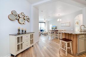 Spacious and Lovely 3BD Unit With Balcony, Close to the Convention Cen